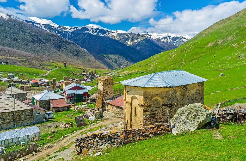 Guesthouse Angelina Ushguli Exterior photo