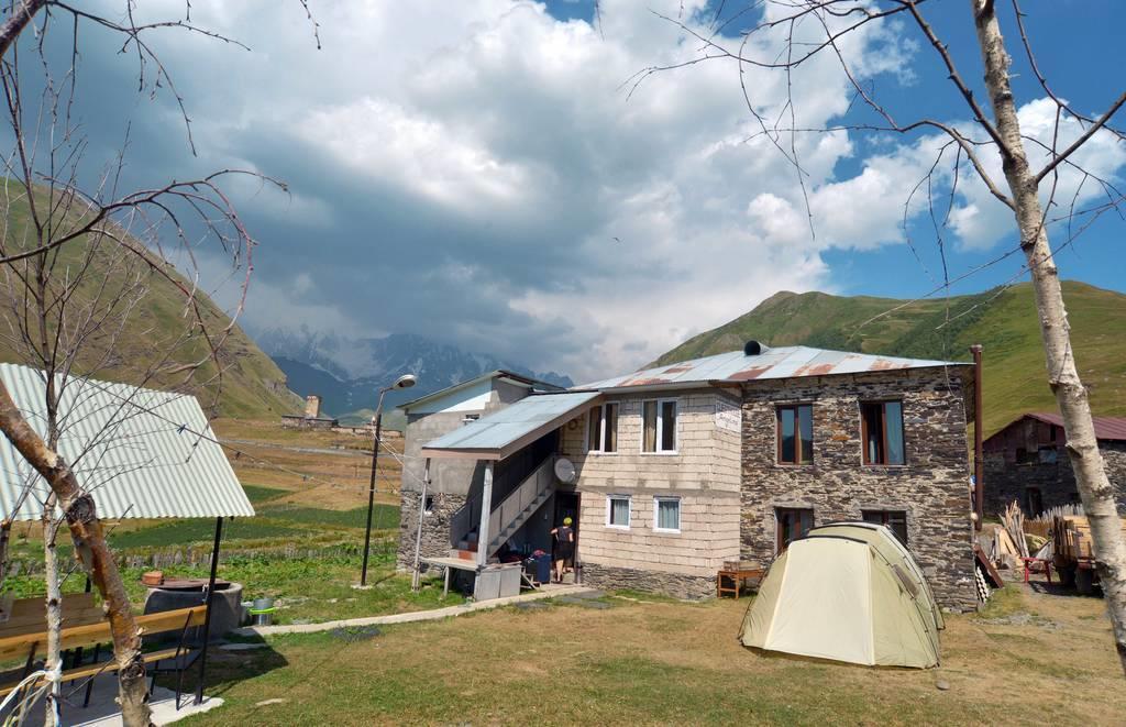 Guesthouse Angelina Ushguli Exterior photo